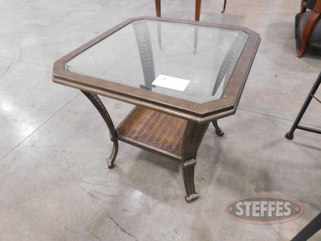 Glass top end table _1.jpg